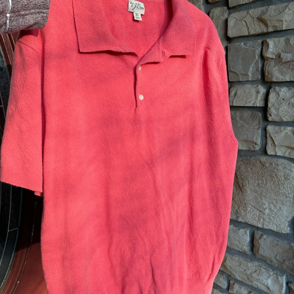 J. Crew Men’s Coral Short Sleeve Sweater.